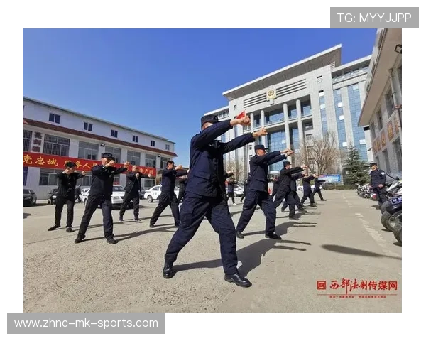 琫员如何通过心理训练在关键局保持冷静与判断，如何开展心理训练