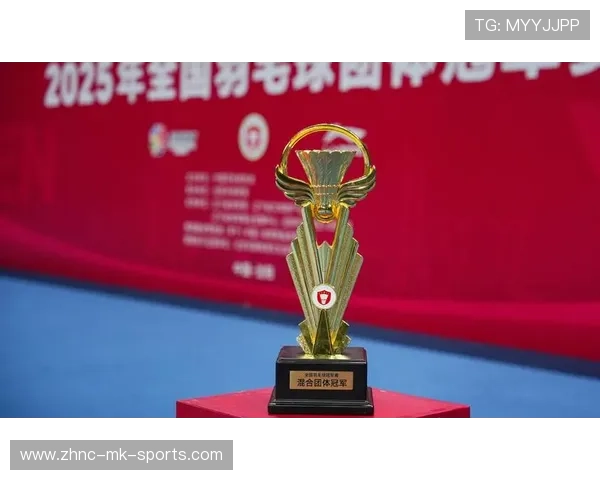 世界羽毛球混合团体赛推出基层赛事承办指导书，世界羽毛球混合团体锦标赛冠军奖杯